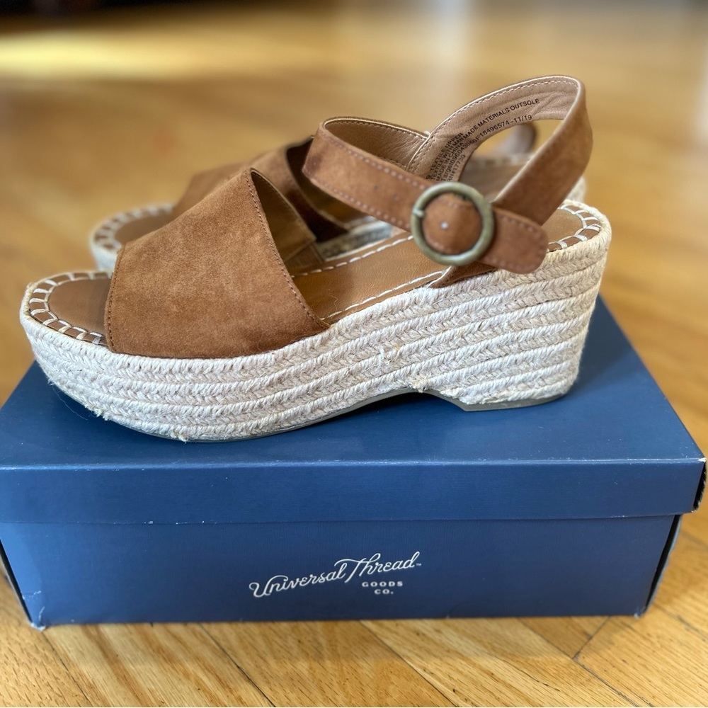 Universal Thread Chunky Sandals